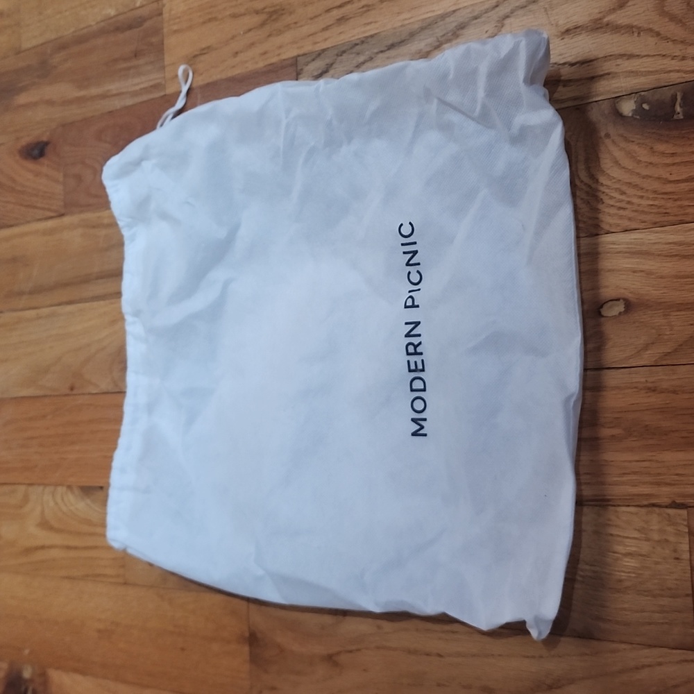 Modern Picnic Duster Bag